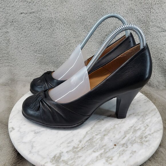 Sofft Shoes Womens Size 7.5 Black Leather Euro Soft Heels *Read* - Picture 1 of 13